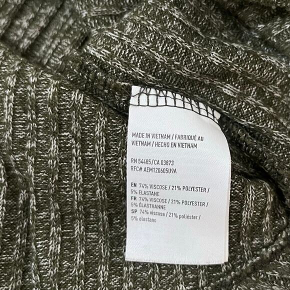 American Eagle Soft & Sexy Ribbed Long Sleeve V-Neck Green Small - Picture 6 of 7